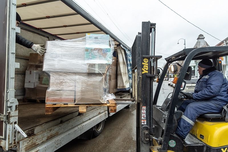 Краснодарский край отправил еще 10 тонн гуманитарной помощи для пострадавших детей ДНР и ЛНР