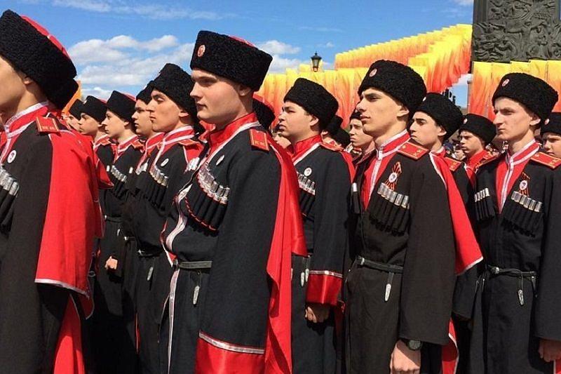 Ученики казачьих школ Краснодара впервые приняли участие в параде кадетов в Москве 