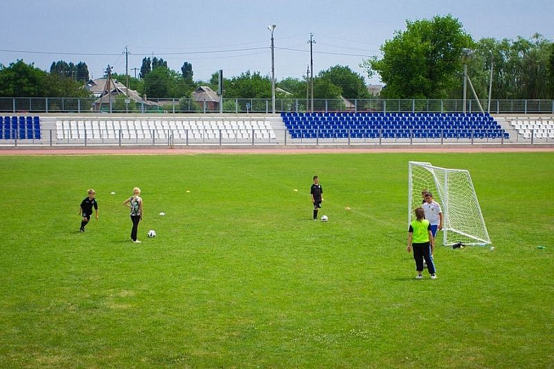 До конца 2022 года в Краснодарском крае капитально отремонтируют три стадиона
