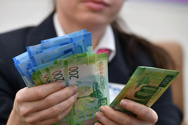 Средняя предлагаемая зарплата в Краснодаре составила 35 000 рублей, в Сочи – 42 500 рублей