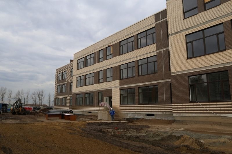Самую большую школу в ЮФО на Западном Обходе Краснодара планируют сдать раньше срока