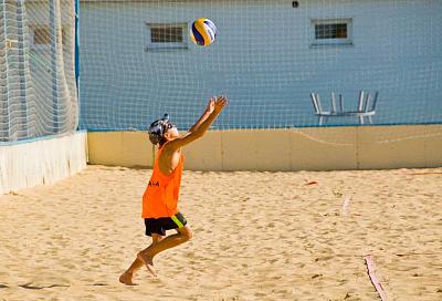 В Анапе проходит турнир по пляжному волейболу 