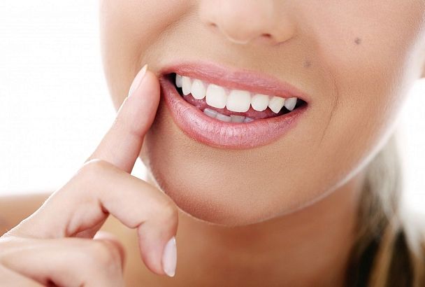 На грани разумного: рекомендации по отбеливанию зубов, следуя которым, можно стать вечным, но любимым клиентом стоматолога