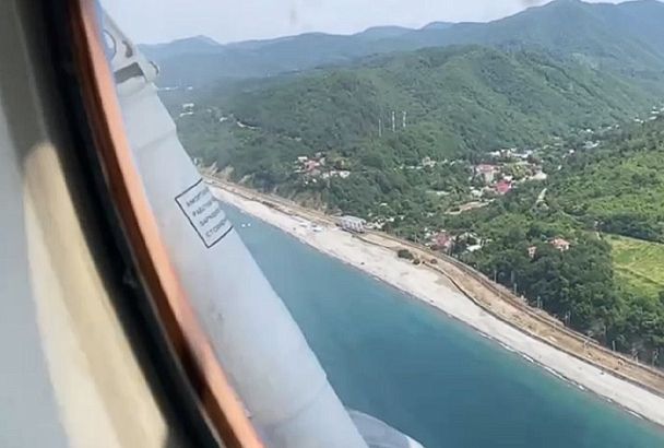 Вертолет подключили к поискам туристки, пропавшей на сапборде в море в Туапсинском районе