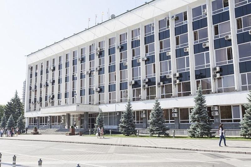 Мэрия Краснодара прокомментировала продажу собственником участка на улице Российской, предназначенного под школу