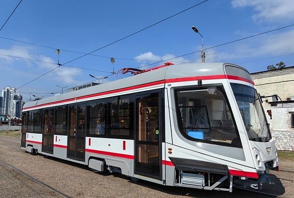 Седьмой трамвай из партии 2024 года доставили в Краснодар: по каким маршрутам будут ходить вагоны 