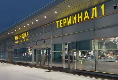 Аэропорт Краснодара возобновил прием и отправку рейсов после снегопада