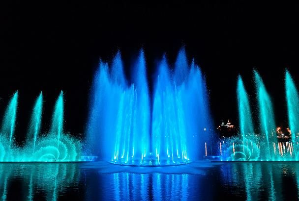 В Абрау-Дюрсо закроют сезон танцующих фонтанов