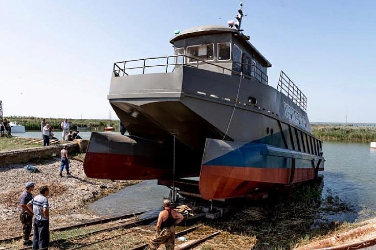 Предприятие Приморско-Ахтарского района впервые спустило на воду научно-исследовательское судно «Черноморец»