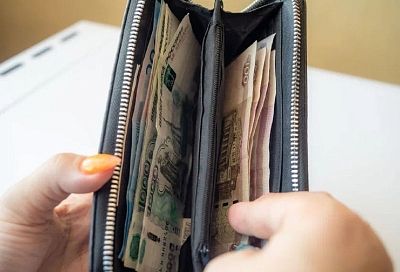 Опрос показал, сколько краснодарцы потратят на подготовку детей к школе