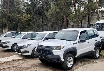 Поликлиники и больницы Краснодарского края получили около 30 новых автомобилей