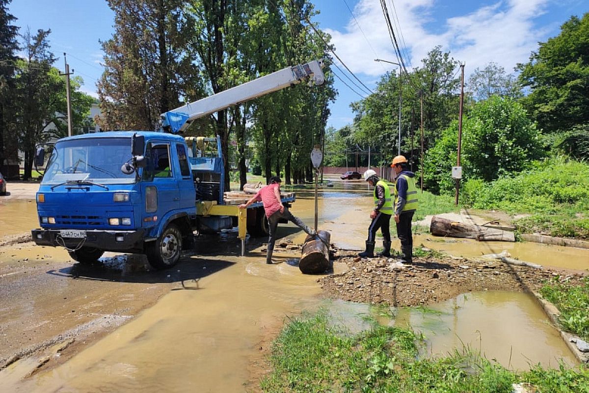 Непогода летом нанесла ущерб Сочи в 1 млрд рублей