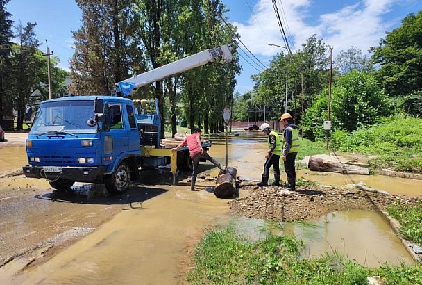 Непогода летом нанесла ущерб Сочи в 1 млрд рублей