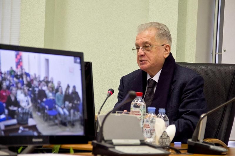 «Ростелеком» организовал видеоконференцию с генеральным директором Государственного Эрмитажа Михаилом Пиотровским