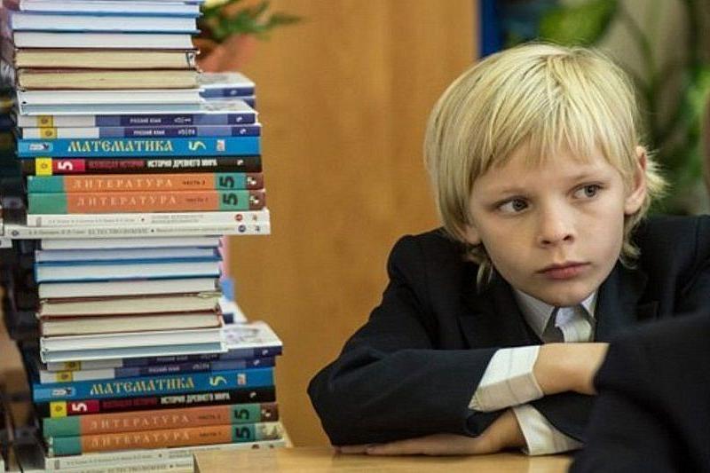 В российских школах предложили установить индивидуальные шкафчики для вещей 