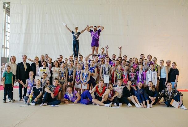Кубанские акробаты стали призерами чемпионата России