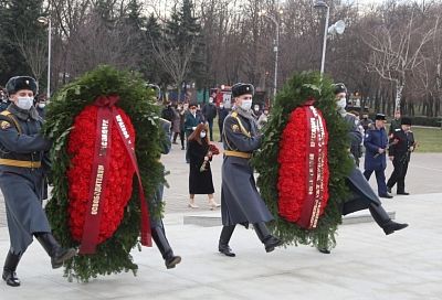 Память героев-освободителей города от немецко-фашистских захватчиков почтили в Краснодаре