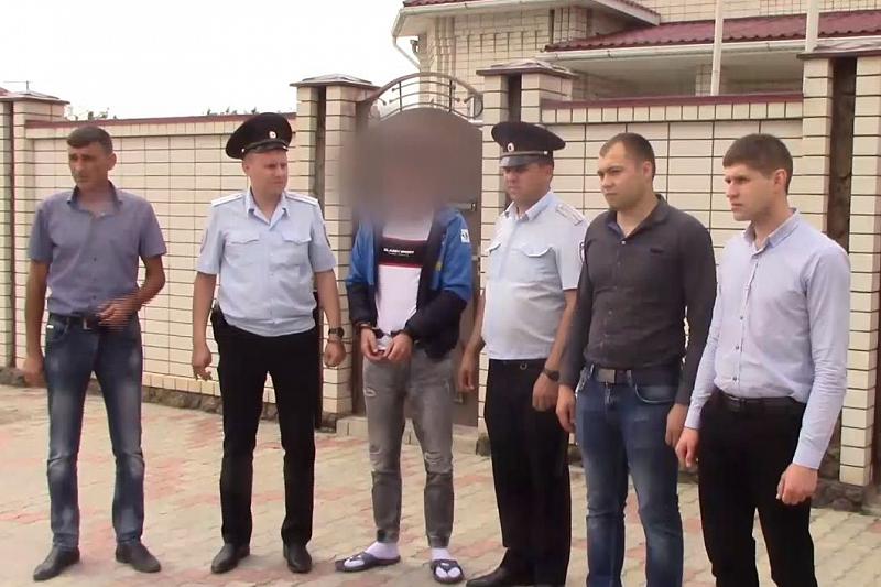 Житель Краснодара и его подруга задержаны за серию квартирных краж на 4 млн рублей