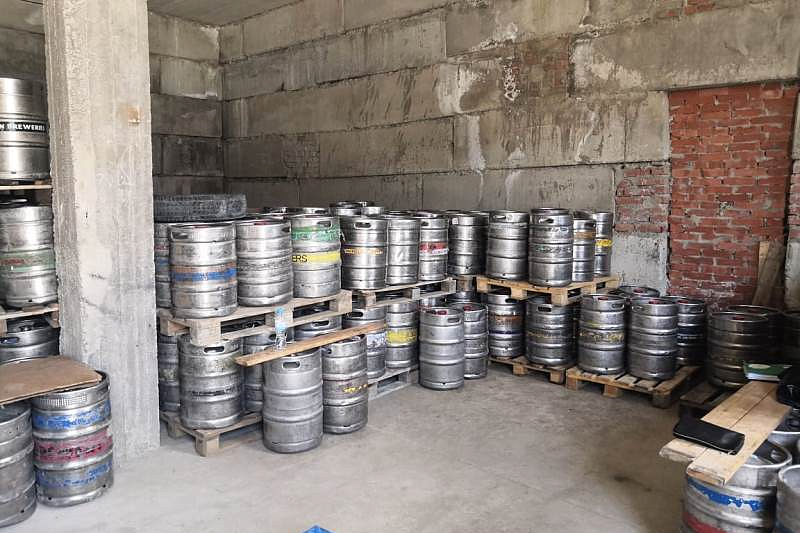 Пиво, вино, коньяк: полицейские Анапы изъяли более 15 тонн незаконного алкоголя