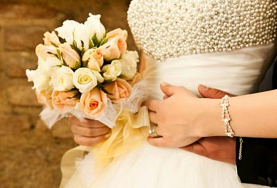 Назван самый «популярный» возраст россиян для вступления в брак