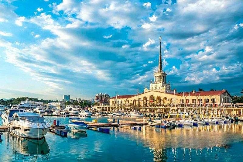Сочи попал в топ-3 лучших городов для отдыха на День России