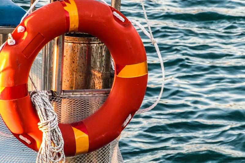 В Сочи туристки выпали из катера, пытаясь сделать селфи