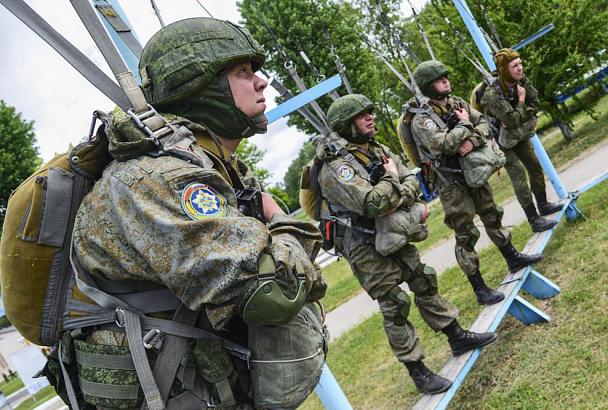 Российские, белорусские и сербские десантники примут участие в учениях под Новороссийском