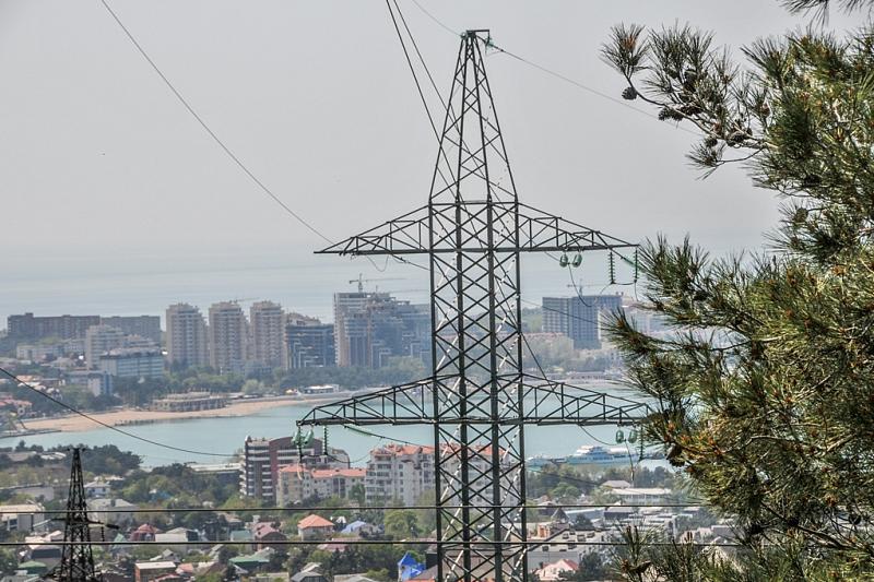 Энергетики устраняют локальные нарушения энергоснабжения в пригороде Анапы