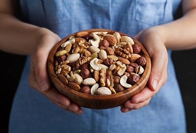 Теперь точно будете есть орехи столько раз в неделю: как этот простой перекус может спасти вам жизнь
