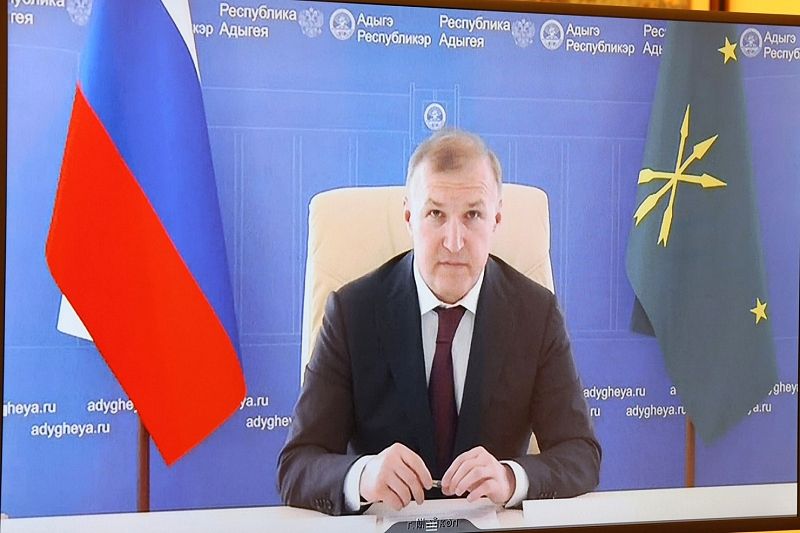 Глава Адыгеи проинформировал президента Путина о ситуации в республике