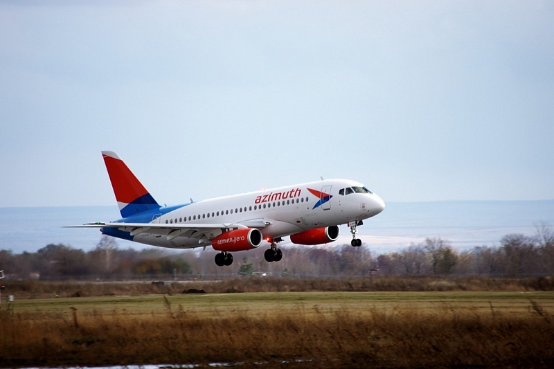 Летевший из Краснодара в Нижний Новгород самолет аварийно сел в Ростове