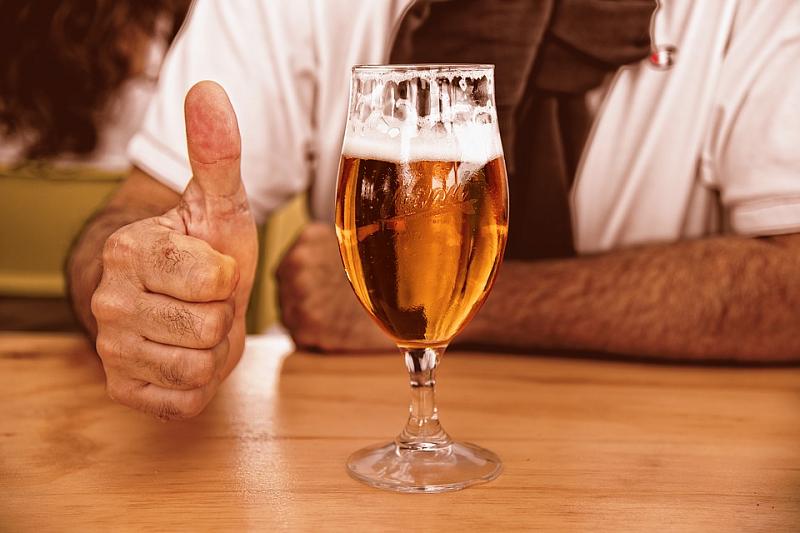 Ученые создали повышающее сексуальное влечение у мужчин пиво