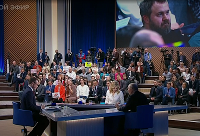 Путин заявил о достижении Россией полного цифрового суверенитета с запуском мессенджера «MAX»