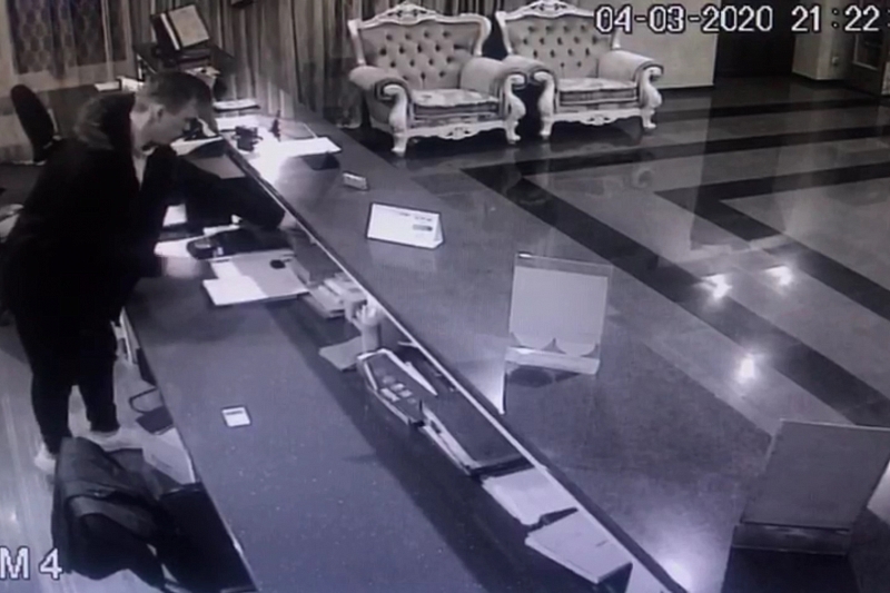 В Краснодаре стажер гостиницы украл из сейфа 37 тыс. рублей