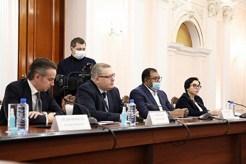 Губернатор Кубани Вениамин Кондратьев обсудил с руководством «Филип Моррис» возможность перепрофилирования завода
