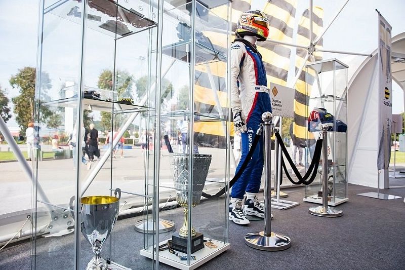 Болельщики «Формулы-1» в Сочи пользовались мобильным интернетом на 30 процентов больше, чем год назад