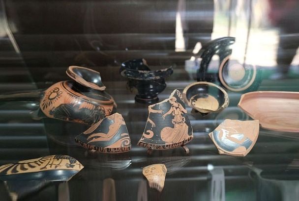 Черепки заговорили: три сенсационных находки, которые обнаружили археологи в Фанагории