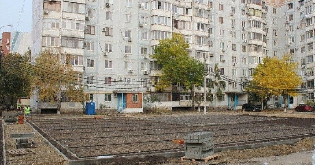 Город краснодар улица ставропольская. Краснодар Ставропольская 84 двор. Ставропольская 250 Краснодар. Спортивная площадка Краснодар улица Ставропольская. Дворы Краснодара.