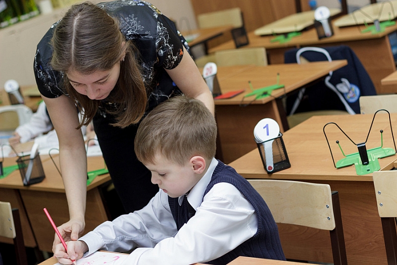 В Краснодарском крае принимают заявки от претендентов на участие в программе «Земский учитель»