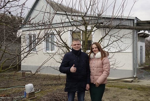 Семья из Славянска-на-Кубани первой в регионе получила сертификат на выплату 1 млн на ипотеку