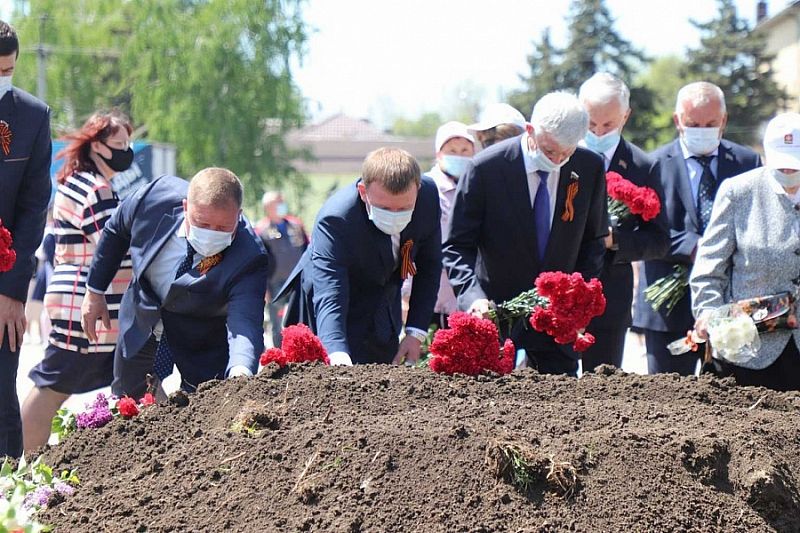 Останки 22 советских солдат перезахоронили в Динском районе