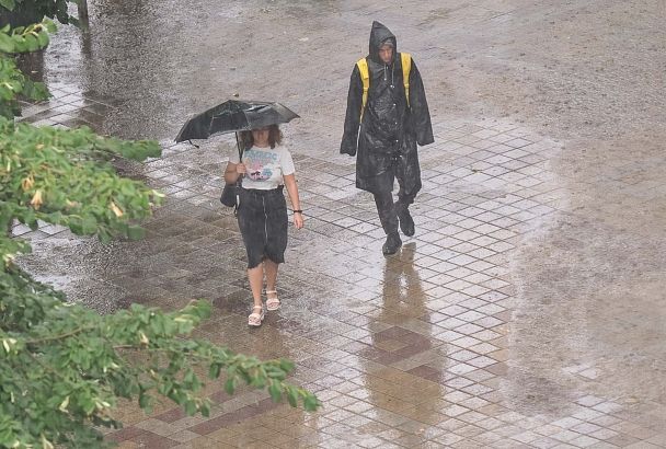 Ливни, град, смерчи: непогода обрушится на Краснодарский край в ближайшие дни