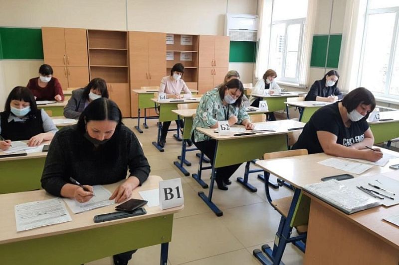 Родители выпускников в Краснодарском крае напишут пробный ЕГЭ по русскому языку
