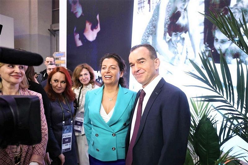 Вениамин Кондратьев встретился с Маргаритой Симоньян на международной выставке-форуме «Россия» 