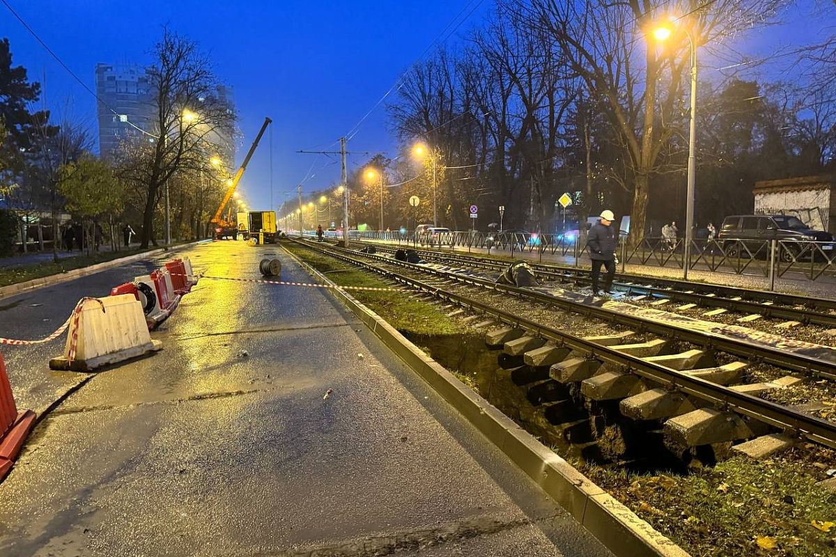 Стало известно, сколько продлятся восстановительные работы на месте провала по улице Московской в Краснодаре