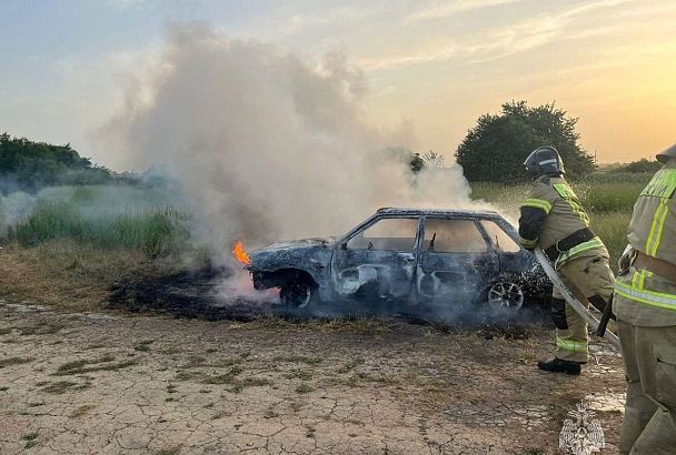 Трехлетняя девочка сгорела заживо в машине на окраине аула в Адыгее 
