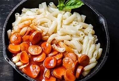 Макароны с сосисками с секретным соусом. Любимое детское, и не только, блюдо всего за 15 минут