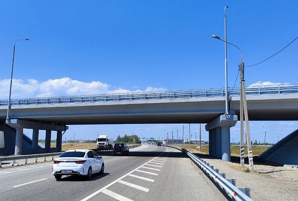 На трассе М-4 «Дон» между Краснодаром и Майкопом отремонтировали путепровод 