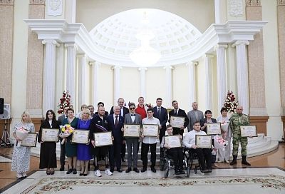 Александр Руденко наградил лауреатов именной премии губернатора Краснодарского края для людей с ОВЗ