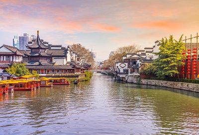 О чем стоит знать: какие особенности культур могут вызывать вопросы у китайцев и россиян 